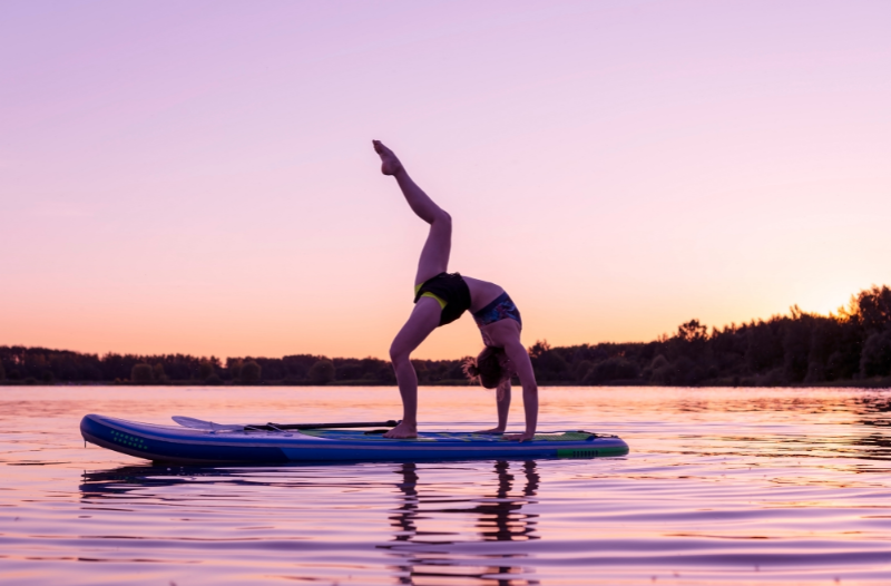 YOGA DONSA - Image de l'article de blogue sur les nouveaux cours de SUP Yoga